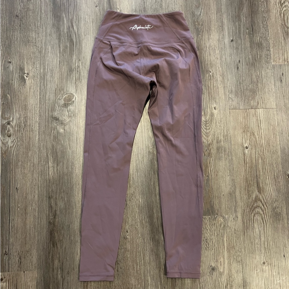 NWOT Alphalete Pulse Surge Legging